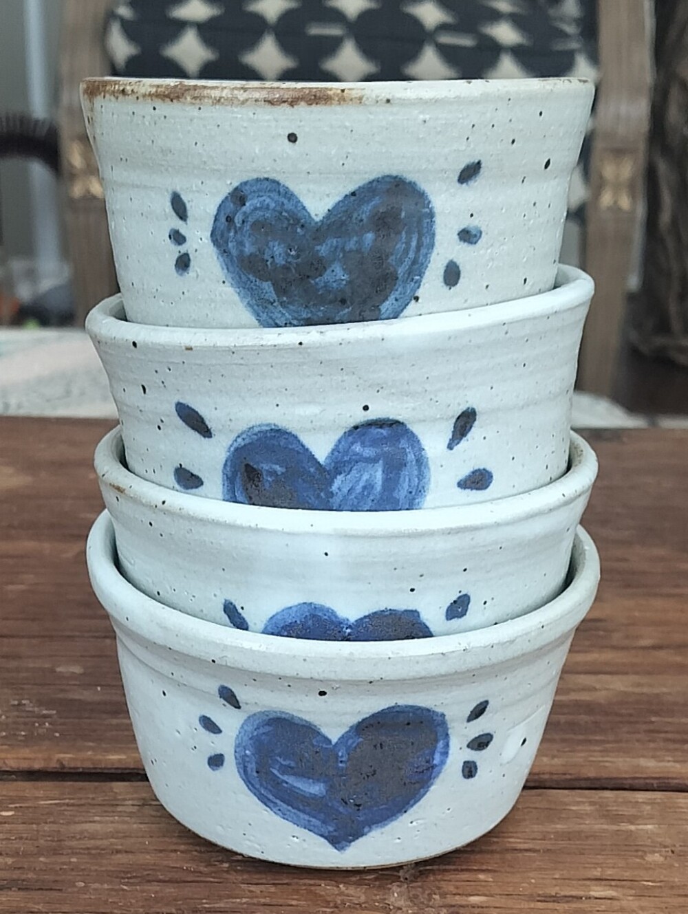 Lovely Set Of 4 Salt Glazed Small Crock Crockery Bowls Blue Heart Design Signed